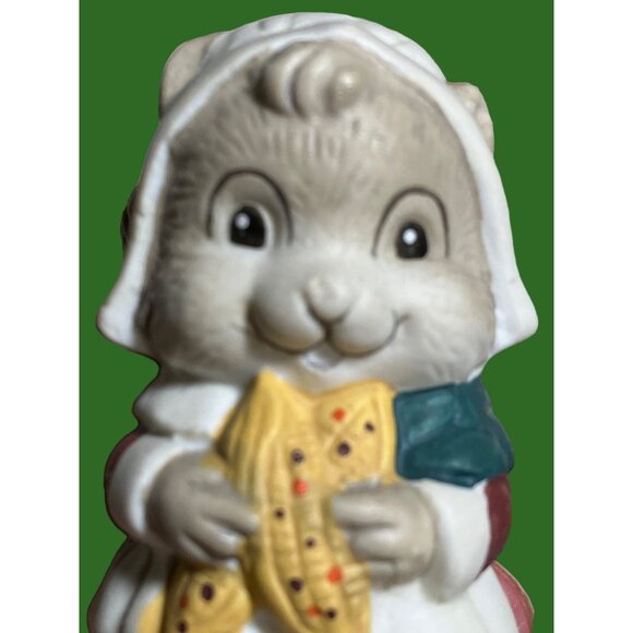 Pilgrim Squirrels Ceramic Salt and Pepper Shakers Novelty - Picture 3 of 9